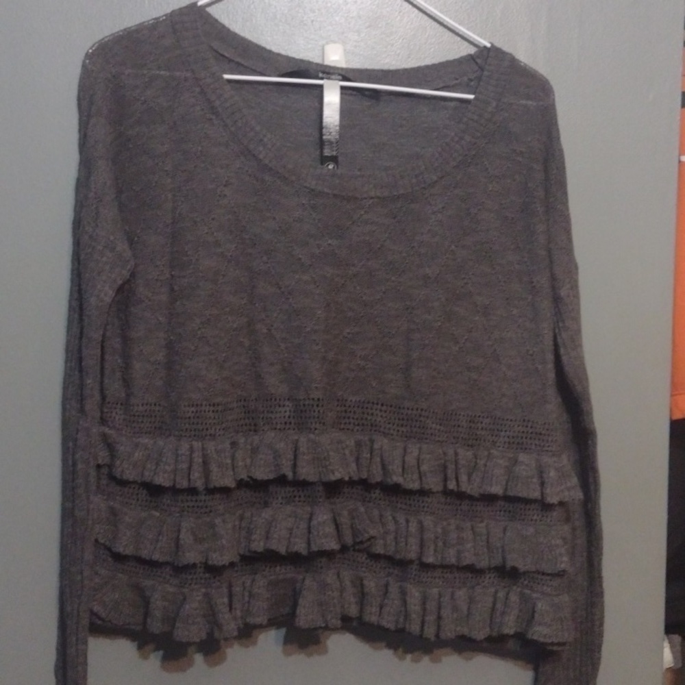 kensie ruffle sweater size small grey